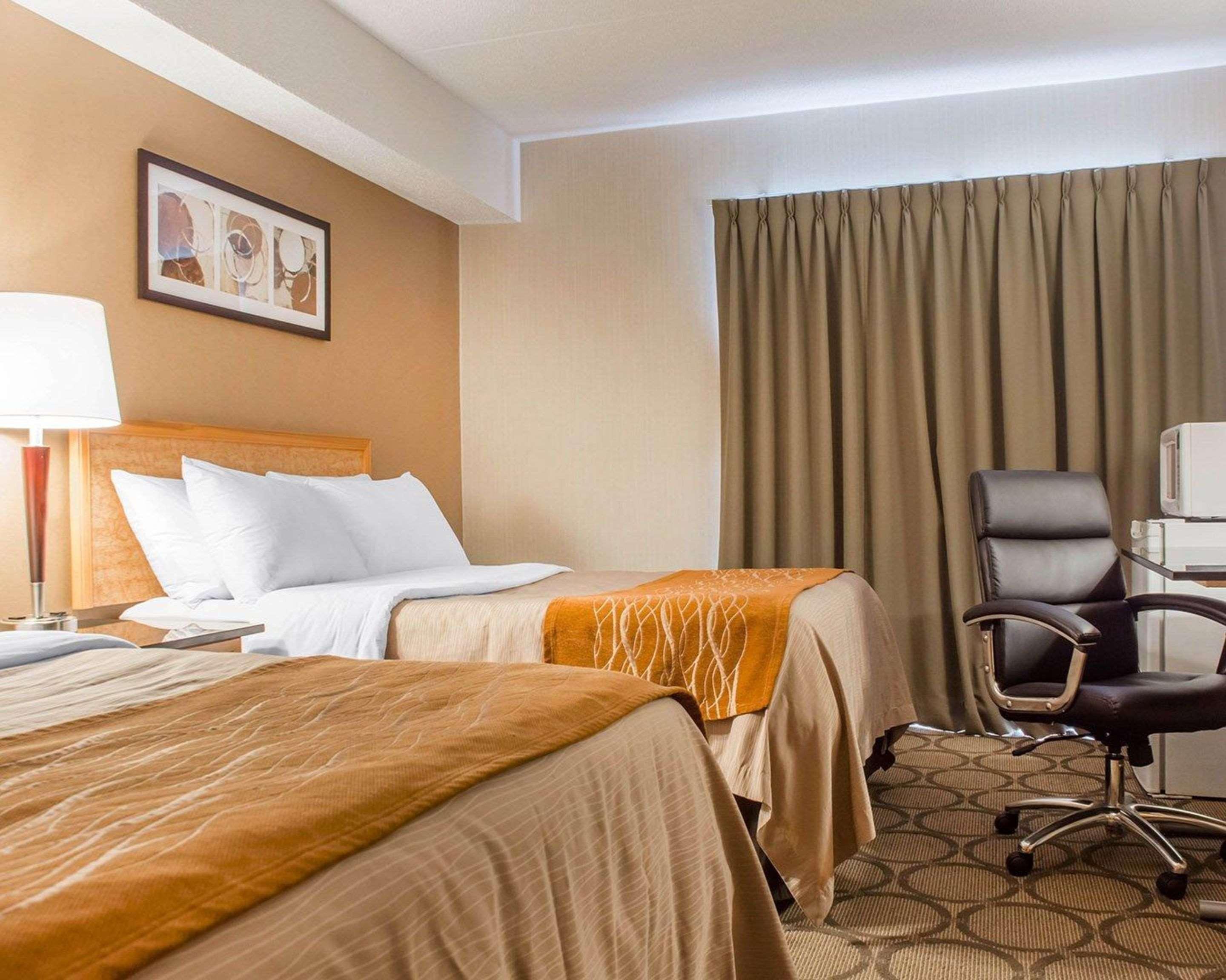 Comfort Inn Brantford Eksteriør billede